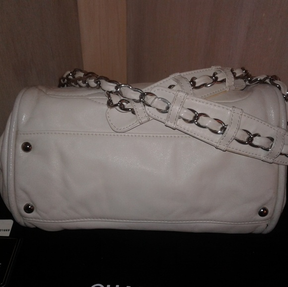 Authentic Chanel CC Leather Logo Chain Purse - Picture 5 of 7